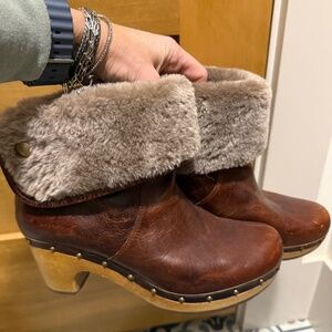 Ugg speciality boots